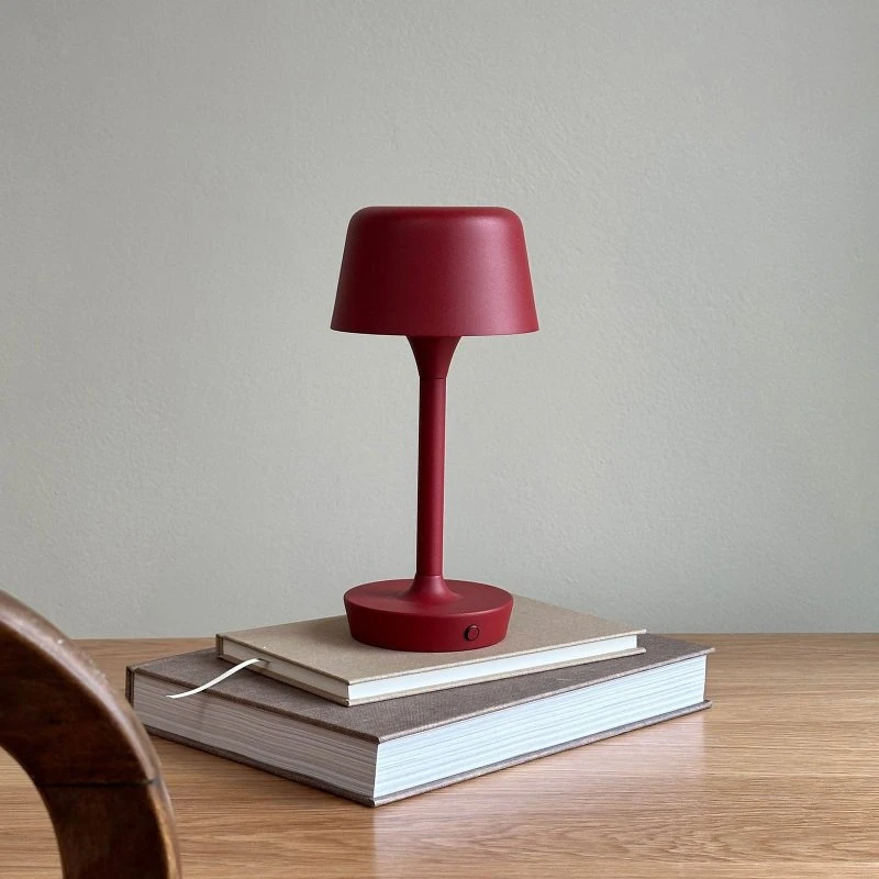 Dyberg Larsen Lámpara de Sobremesa LED FLOW Rojo Oscuro Recargable