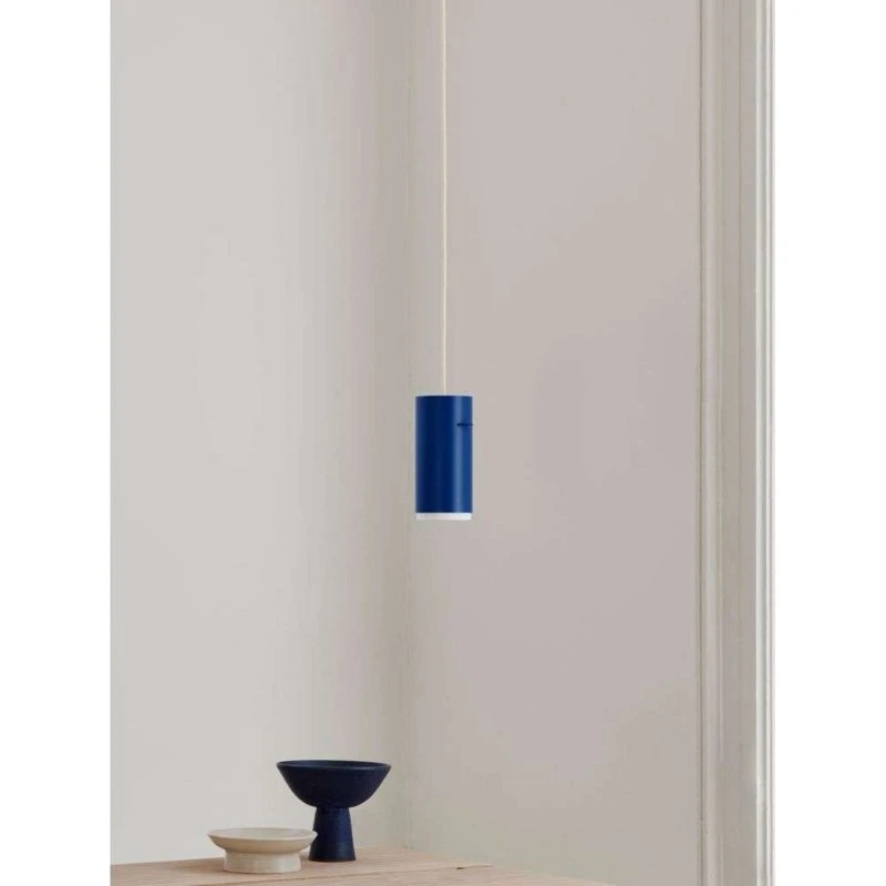 Moebe Tube Lámpara Colgante Small Deep Blue - Aluminio